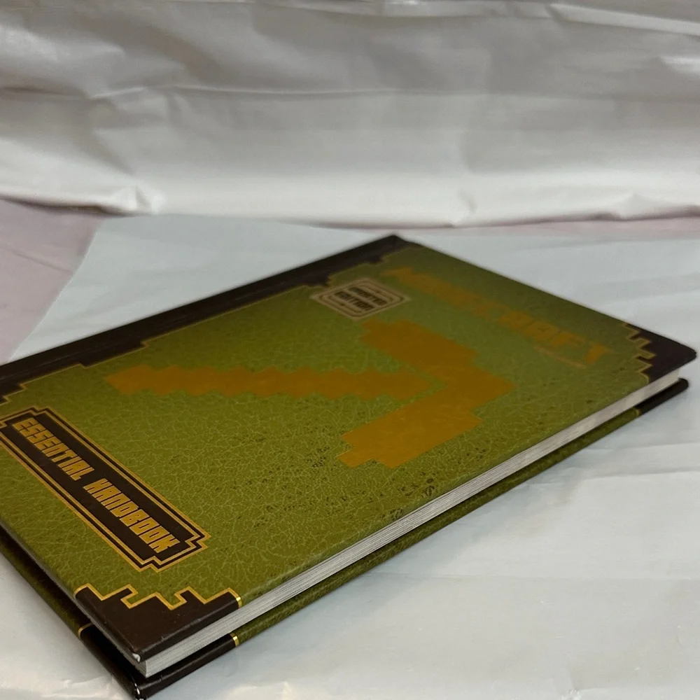 Minecraft Essential Handbook - Updated Edition